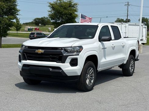 New 2025 Chevrolet Colorado LT image 16