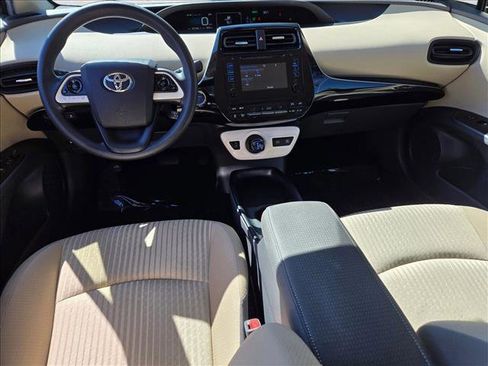 Used 2016 Toyota Prius Two image 16