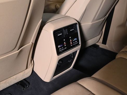Certified 2023 Porsche Cayenne AWD/4WD image 20