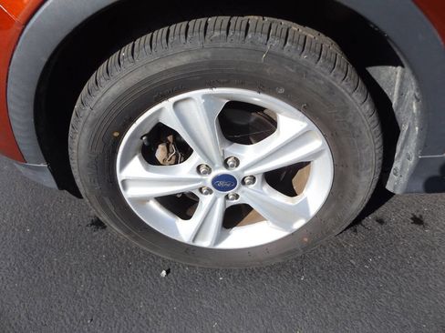 Used 2016 Ford Escape SE image 32