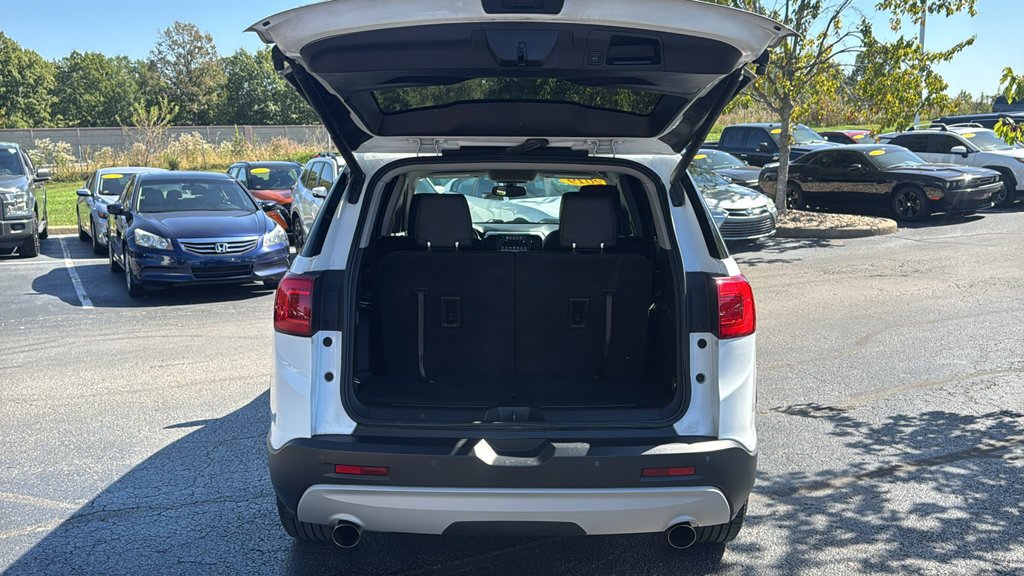 Used 2019 GMC Acadia SLT AWD/4WD image 10