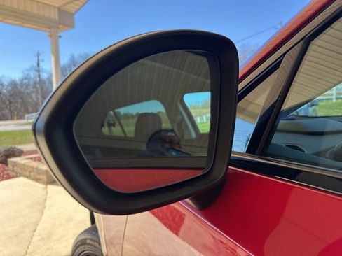 Used 2025 Buick Envision Sport Touring image 37