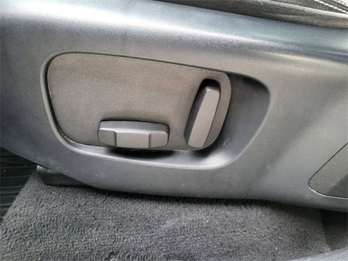 Used 2019 Land Rover Range Rover Velar S image 13