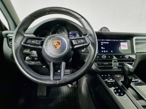 Used 2023 Porsche Macan AWD/4WD image 10