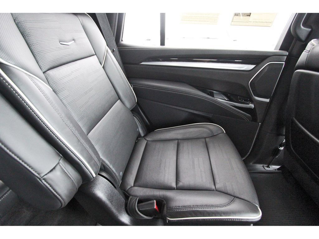 Used 2025 Cadillac Escalade Sport w/ LPO, Floor Liner Package RWD image 11