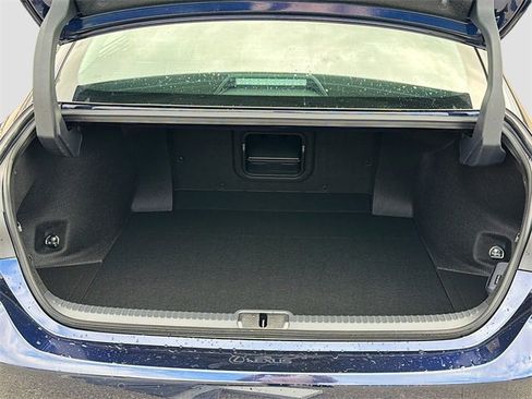 New 2025 Lexus ES 350 Ultra Luxury image 12