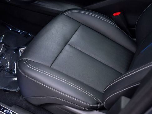 Certified 2025 Cadillac Lyriq Luxury w/ LPO, Floor Liner Package image 19