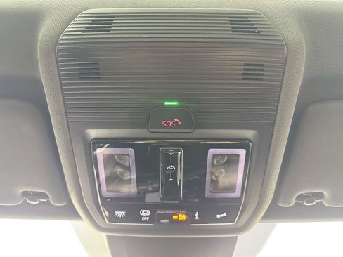 Used 2024 Volkswagen GTI SE FWD image 23