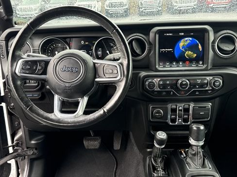 Used 2021 Jeep Wrangler Unlimited Sahara w/ Cold Weather Group AWD/4WD image 7