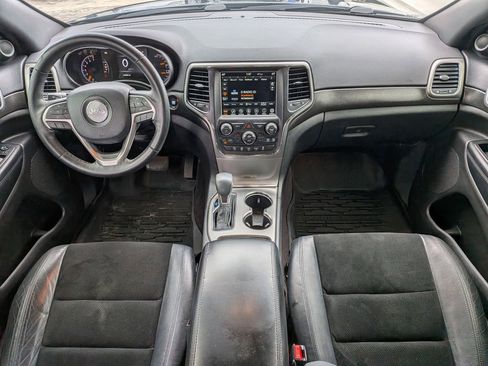 Used 2018 Jeep Grand Cherokee Altitude image 15