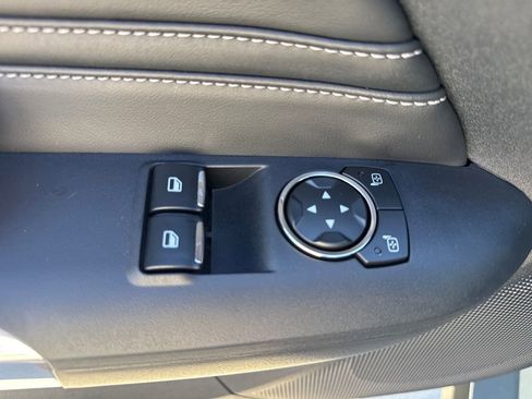 Used 2024 Ford Mustang Premium image 15