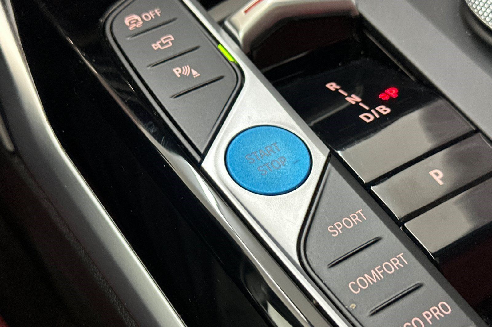 Used 2024 BMW i4 eDrive35 w/ Premium Package RWD image 16