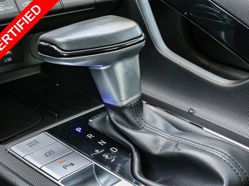 Certified 2024 Hyundai Elantra Limited FWD image 25