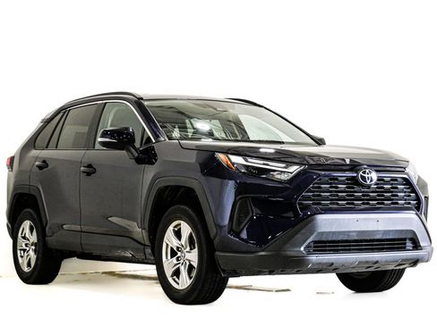 Used 2024 Toyota RAV4 XLE FWD image 1