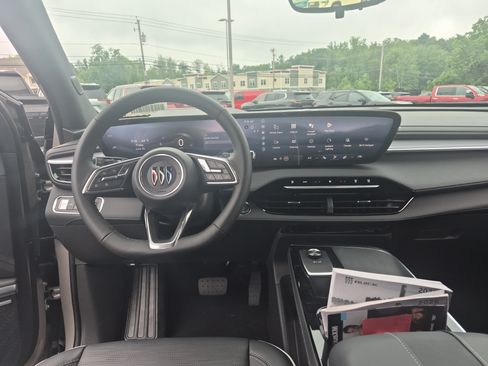 Used 2026 Buick Enclave Sport Touring w/ Power Package AWD/4WD image 11