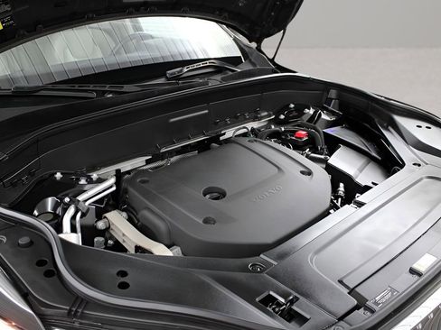 Used 2023 Volvo XC90 B6 Plus w/ Protection Package Premier image 37