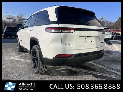 New 2025 Jeep Grand Cherokee Limited w/ Luxury Tech Group II