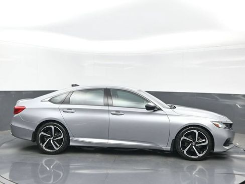 Used 2022 Honda Accord Sport image 7