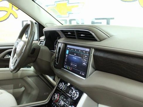 Used 2021 GMC Yukon Denali image 10