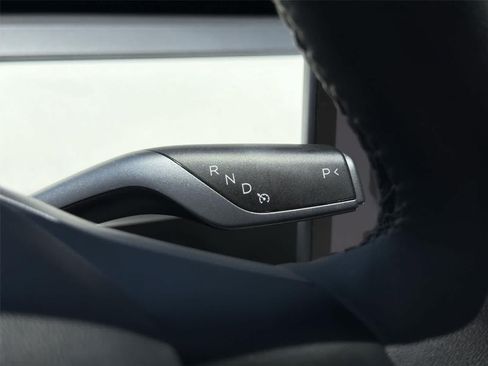 Used 2022 Tesla Model 3 RWD image 19