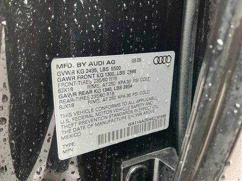 Used 2025 Audi Q5 Premium w/ Convenience Package image 15