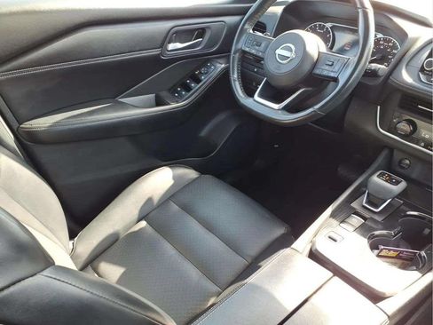 Used 2024 Nissan Rogue SV w/ SV Premium Package FWD image 20