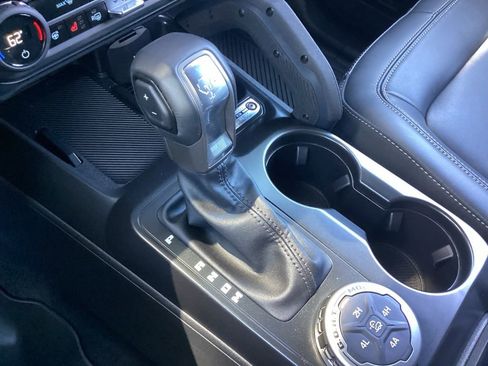 New 2025 Ford Bronco Outer Banks w/ Sasquatch Package AWD/4WD image 62