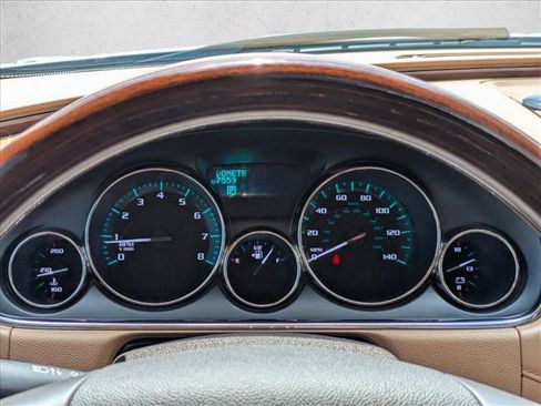 Used 2013 Buick Enclave Premium FWD image 12