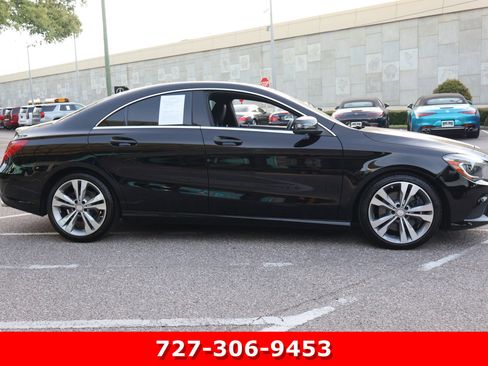 Used 2014 Mercedes-Benz CLA 250 image 9