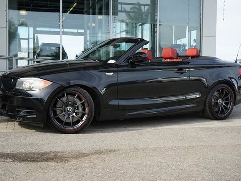 Used 2012 BMW 135i Convertible image 5