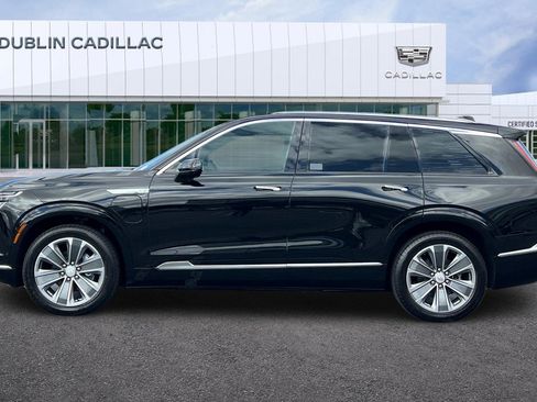 Used 2026 Cadillac Vistiq Luxury image 7