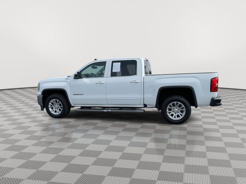 Used 2017 GMC Sierra 1500 SLE w/ SLE Value Package image 6