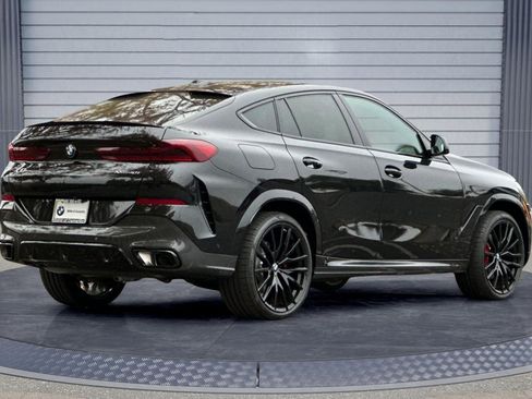 New 2026 BMW X6 xDrive40i w/ Climate Comfort Package image 4
