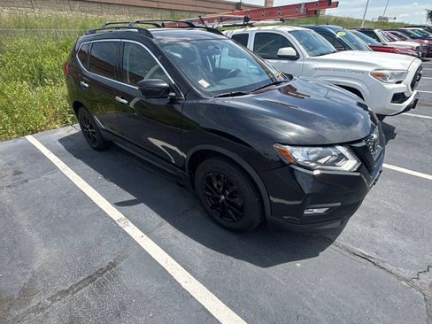 Certified 2018 Nissan Rogue SV w/ Premium Package AWD/4WD image 1