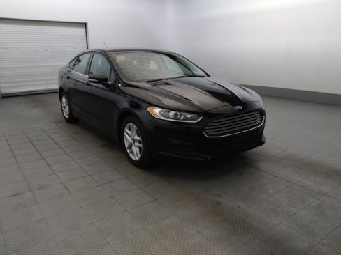 Used 2016 Ford Fusion SE FWD image 13