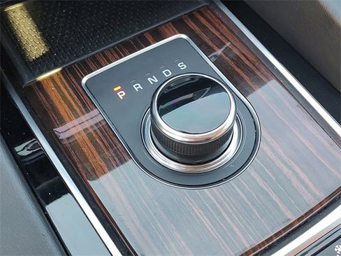 Used 2019 Jaguar F-PACE Portfolio image 21