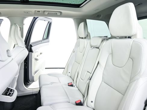 New 2026 Volvo XC90 B6 Ultra w/ Protection Package AWD/4WD image 21