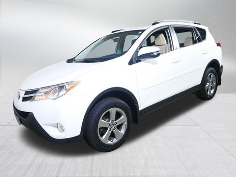 Used 2015 Toyota RAV4 XLE AWD/4WD image 3