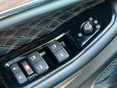 Used 2022 Jeep Grand Cherokee Summit w/ Advanced Protech Group IV image 24