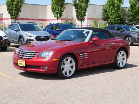 Used 2005 Chrysler Crossfire Limited RWD image 3