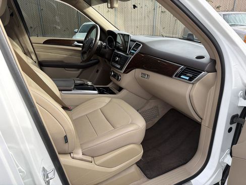 Used 2014 Mercedes-Benz ML 350 BlueTEC 4MATIC image 12