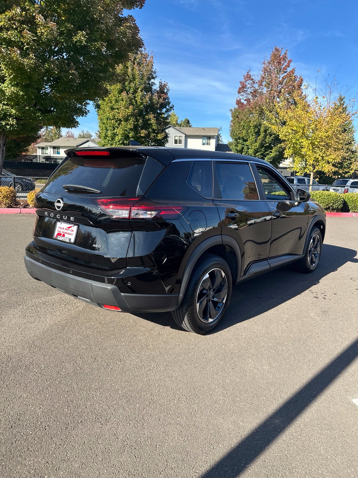 Certified 2025 Nissan Rogue SV AWD/4WD image 5