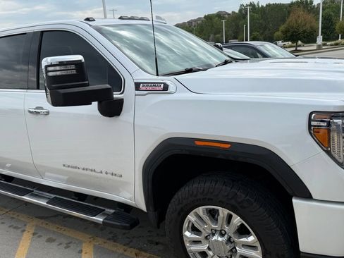 Used 2020 GMC Sierra 2500 Denali w/ Denali Ultimate Package AWD/4WD image 7