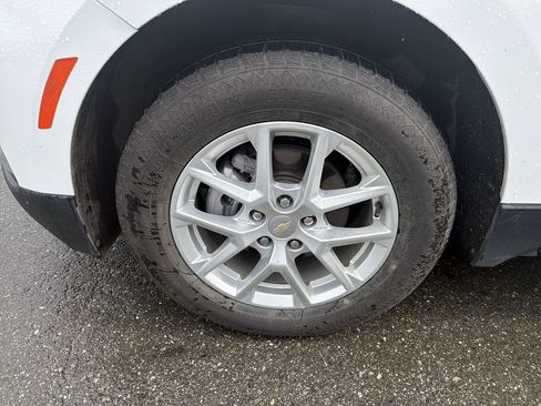 Used 2024 Chevrolet Equinox LT AWD/4WD image 10