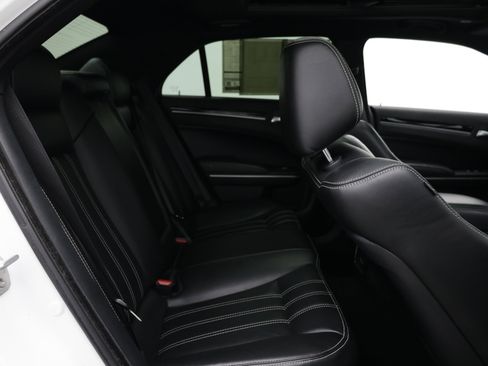 Used 2022 Chrysler 300 S RWD image 46