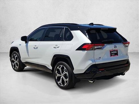 Used 2024 Toyota RAV4 XSE w/ Weather Package AWD/4WD image 8