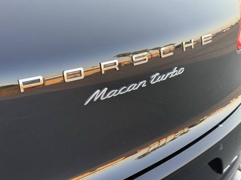 Used 2015 Porsche Macan Turbo AWD/4WD image 9