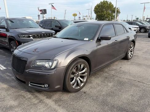 Used 2014 Chrysler 300 S w/ Light Group RWD image 2