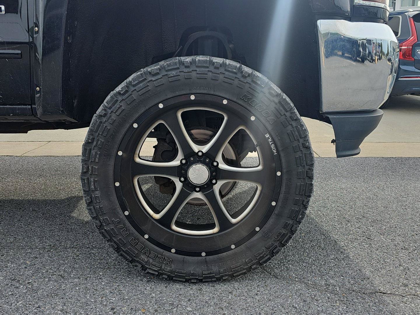 Used 2016 Chevrolet Silverado 1500 LT w/ All Star Edition AWD/4WD image 22