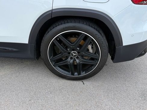 Used 2021 Mercedes-Benz GLB 35 AMG 4MATIC image 25